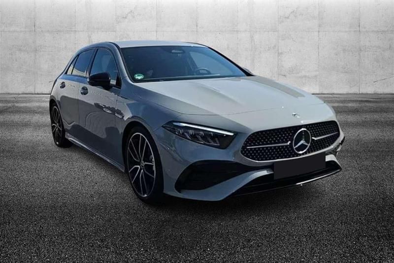 Usata Mercedes A180 Advanced Plus 116 CV (85 kW) 2025 Grigio Berlina