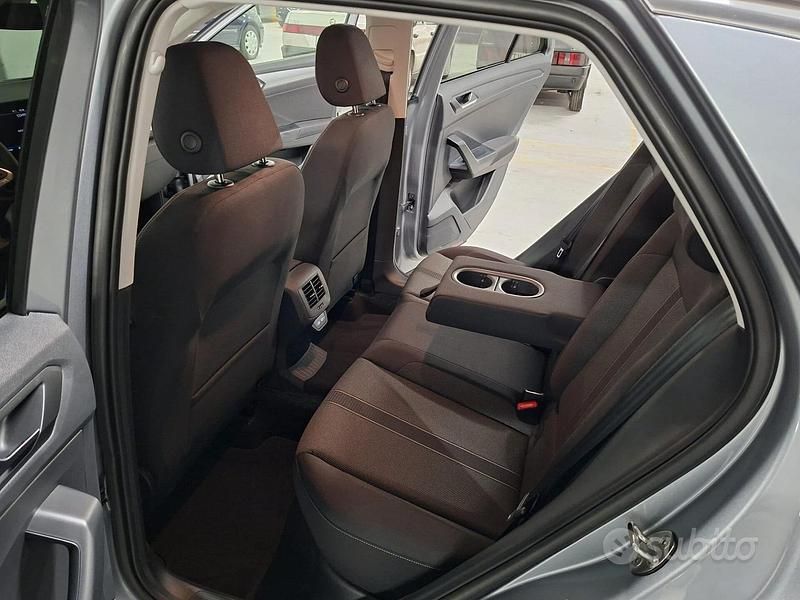Nieuw VW T-Roc Sport 116 PK (85 kW) 2025 Grijs SUV