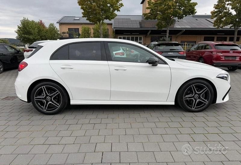 Usata Mercedes A180 AMG line 116 CV (85 kW) 2025 Bianco Berlina