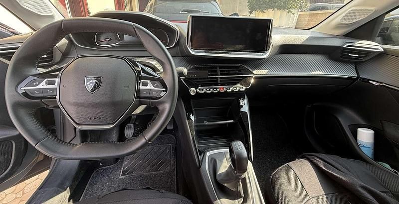 Usata Peugeot 208 Active 75 CV (55 kW) 2024 Grigio Utilitaria