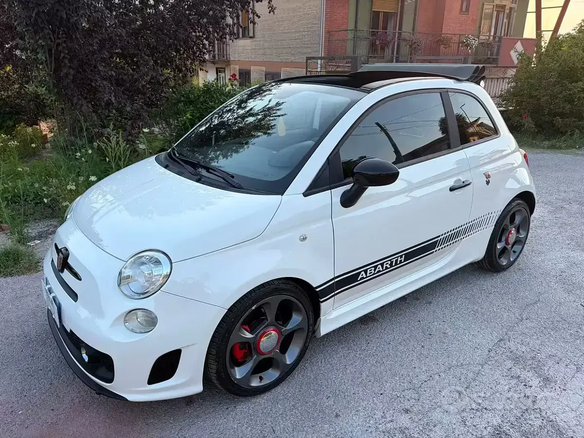 Usata Abarth 500C 140 CV (102 kW) 2011 Bianco Cabrio