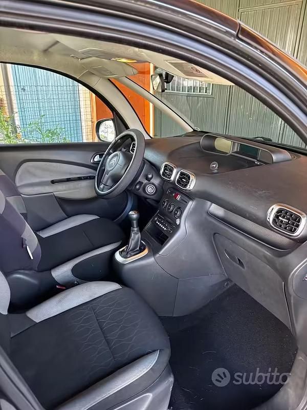 Usata Citroën C3 Picasso 95 CV (69 kW) 2013 Grigio Monovolume