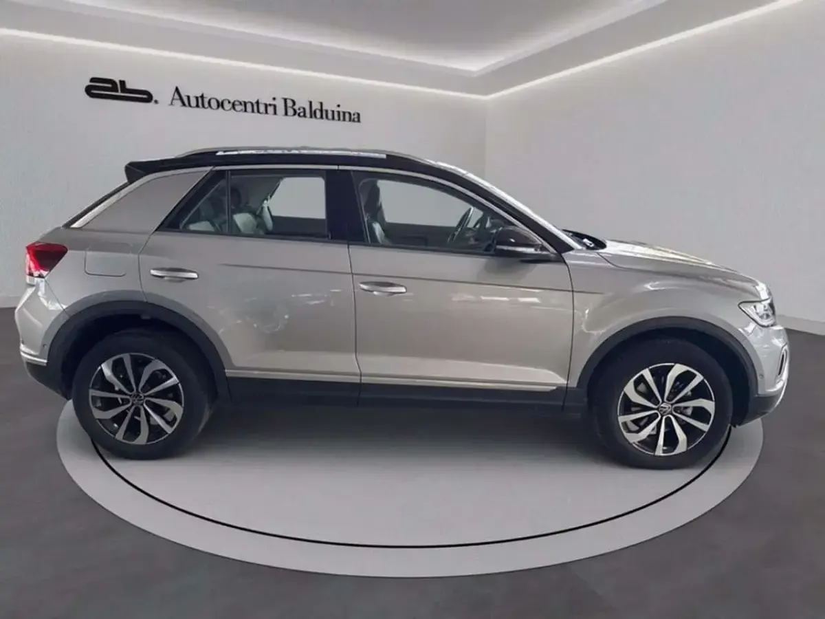 Usata VW T-Roc Style 150 CV (110 kW) 2022 Pyrit silver met/tetto nero me SUV