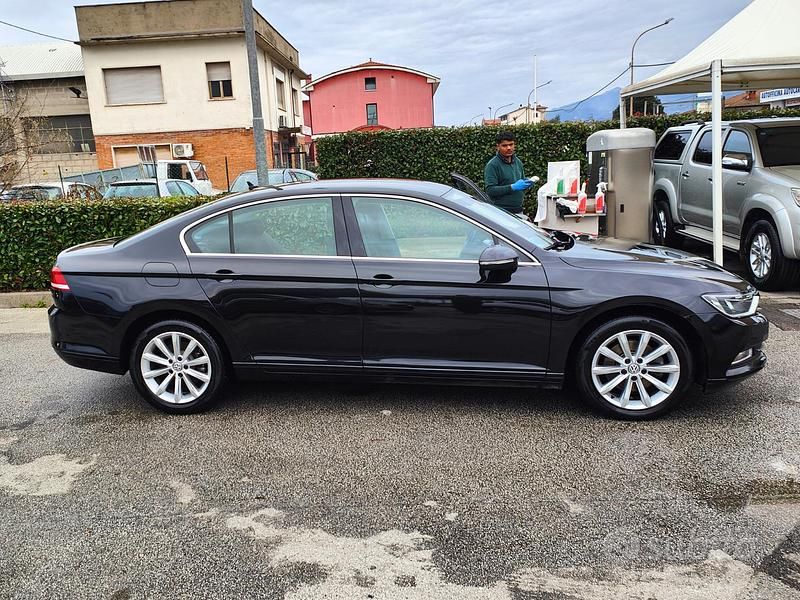 Usata VW Passat Business 120 CV (88 kW) 2016 Nero Berlina