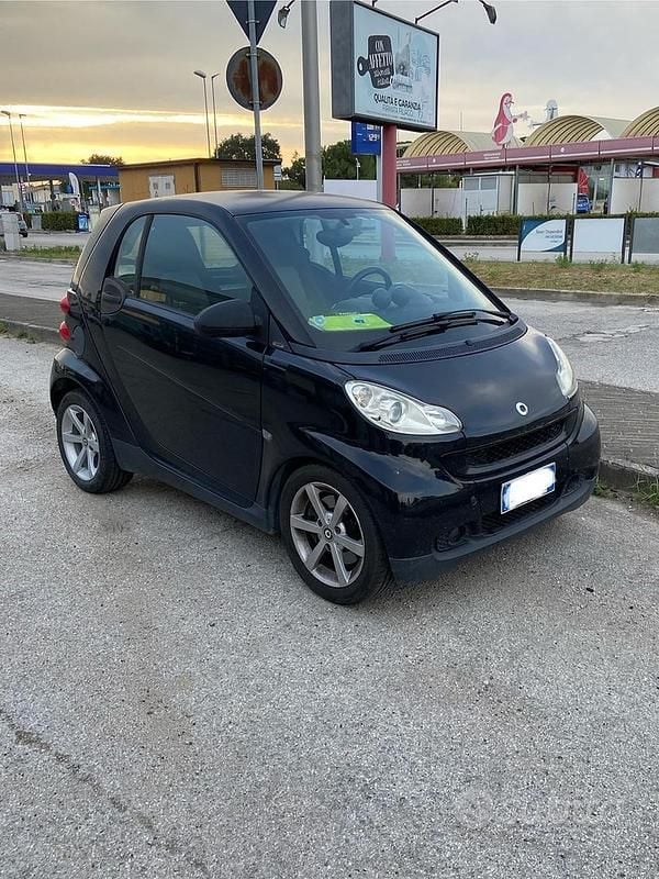 Usata 2008 Smart ForTwo Coupé Utilitaria | 5300 € (Cara) - Immagine 1/4