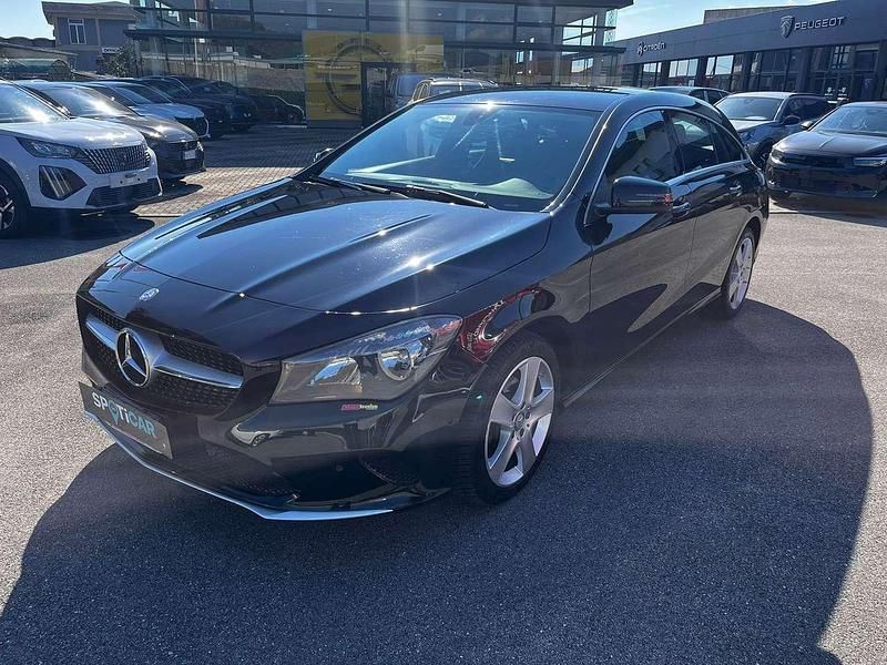 Nero Usata 2017 Mercedes CLA180 Business Tre volumi | 15.900 € (Buon prezzo) - Immagine 1/4