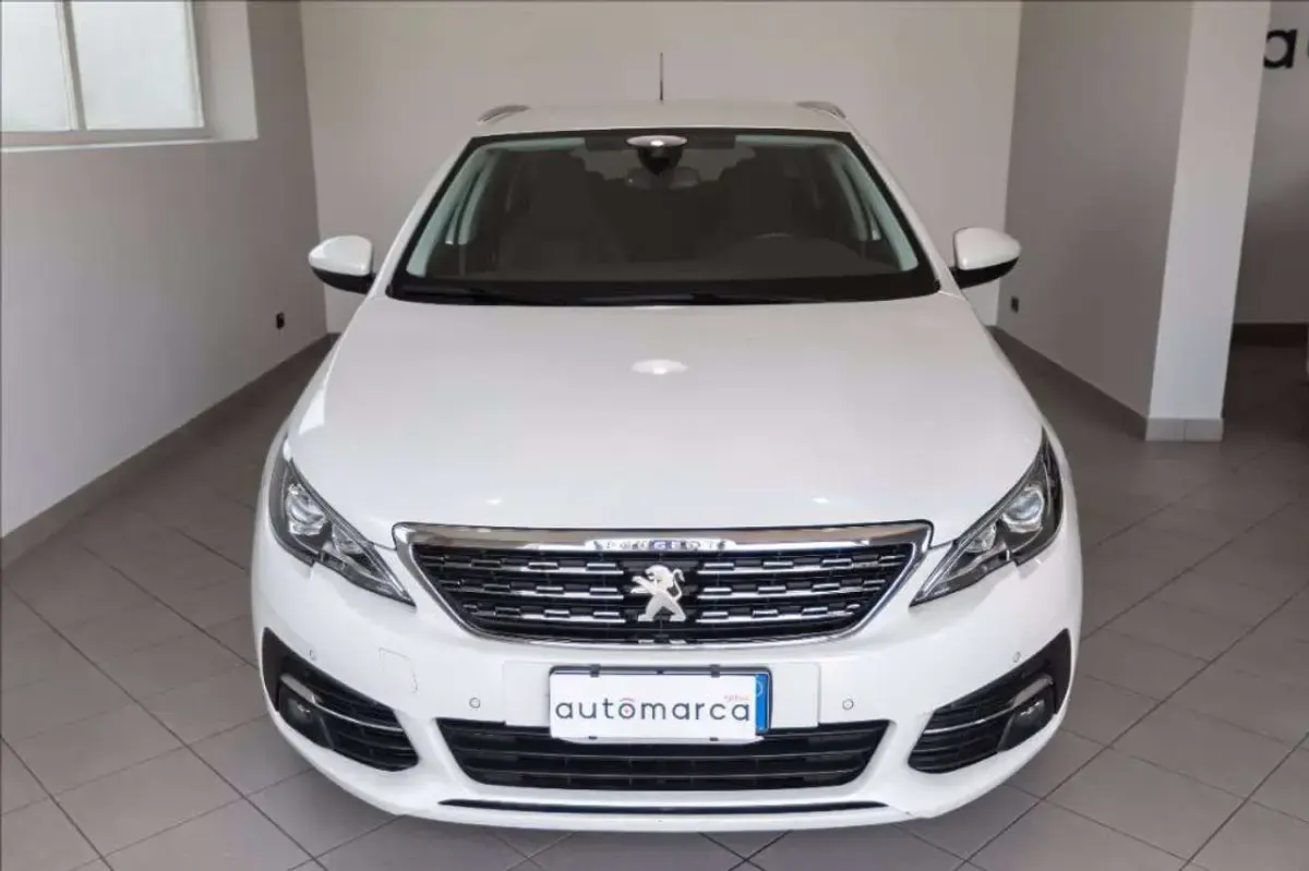 Usata Peugeot 308 SW Allure 131 CV (96 kW) 2020 Bianco Station wagon