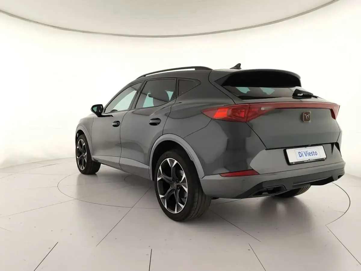 Usata Cupra Formentor 150 CV (110 kW) 2022 9s verde "camouflage" SUV