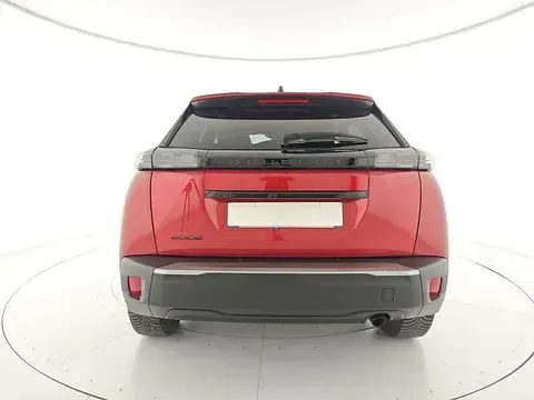 Occasion Peugeot 2008 Allure 101 ch (74 kW) 2024 Rouge SUV