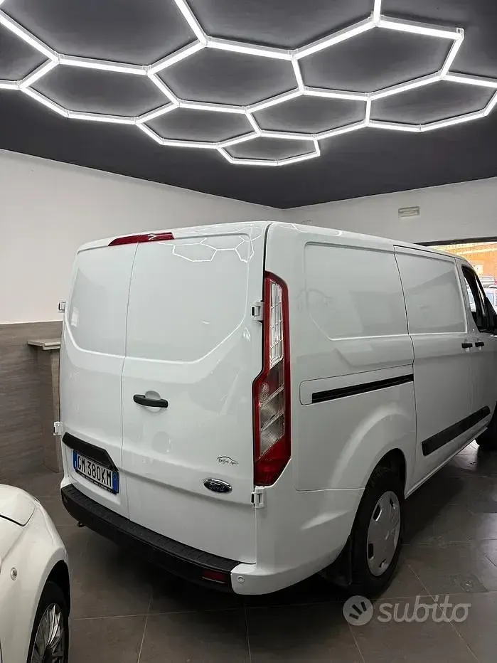 Usata Ford Transit Custom Trend 130 CV (95 kW) 2023 Bianco Berlina