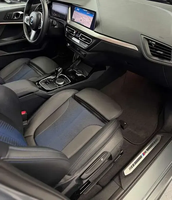 Gebraucht BMW 118 M Sport 136 PS (100 kW) 2024 Grau Kleinwagen