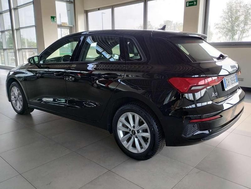 Usata Audi A3 Business 110 CV (80 kW) 2022 Nero Berlina