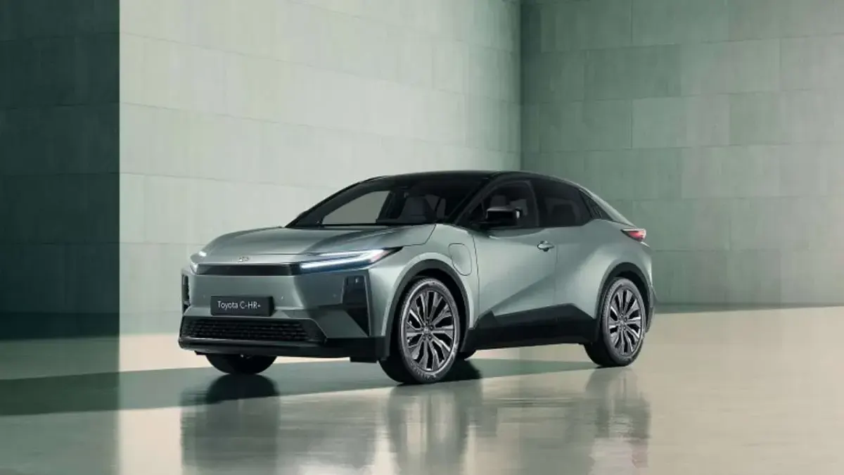 Nuova Toyota C-HR+ 80 kW (109 CV) 2026 Argento SUV