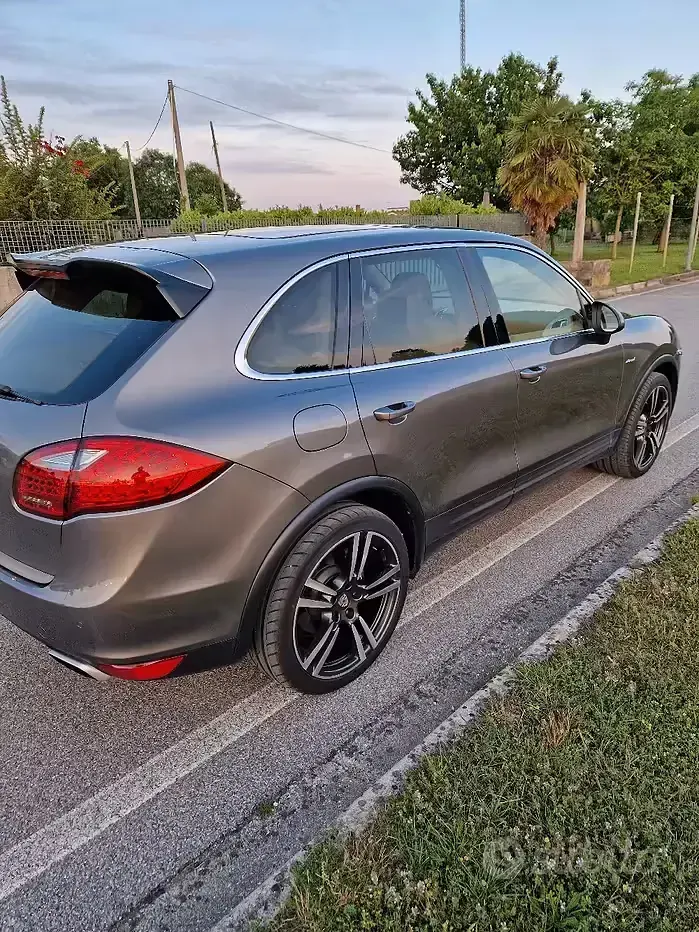 Usata Porsche Cayenne 2012 SUV