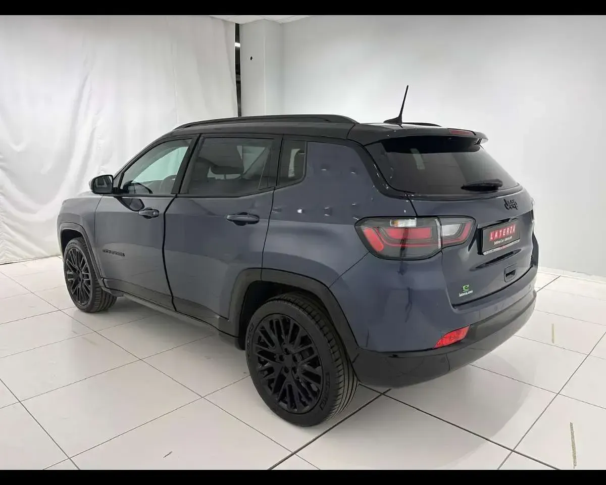 Usata Jeep Compass 131 CV (96 kW) 2023 Blue shade tetto nero SUV