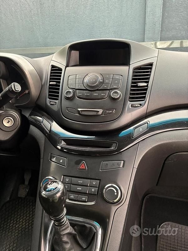 Usata Chevrolet Orlando 130 CV (95 kW) 2013 Bianco Monovolume