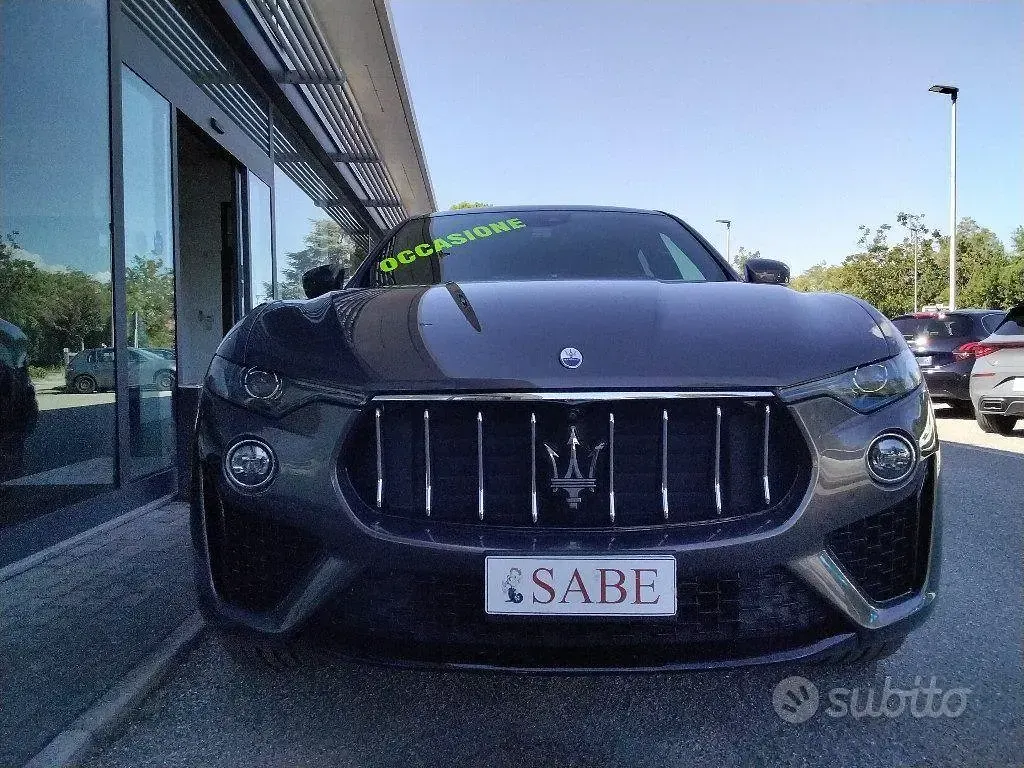 Usata Maserati Levante 349 CV (256 kW) 2019 Grigio SUV