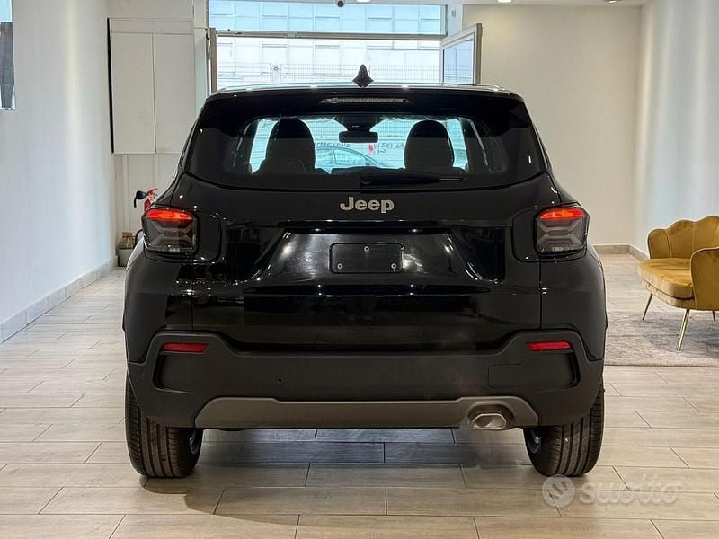 Uusi Jeep Avenger Longitude 101 HP (74 kW) 2025 Musta Katumaasturi