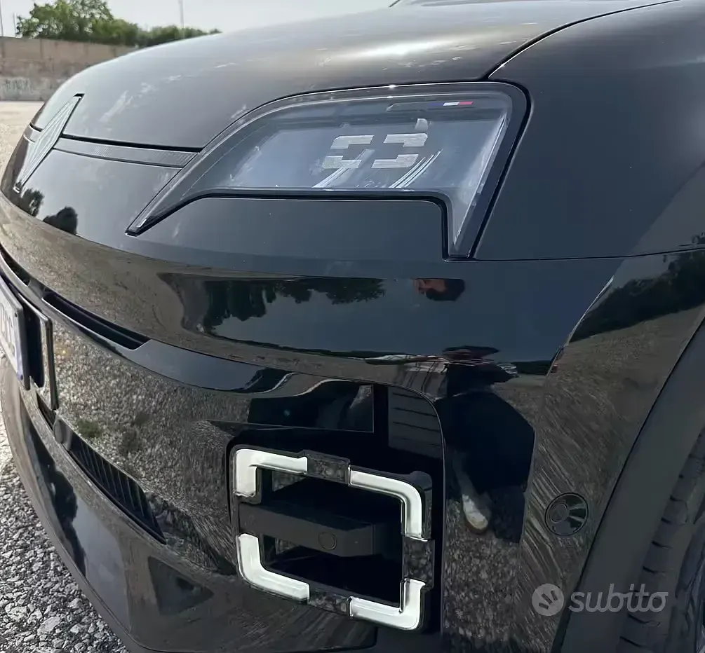 Usata Renault 5 E-Tech Komfort 77 kW (106 CV) 2025 Nero Berlina