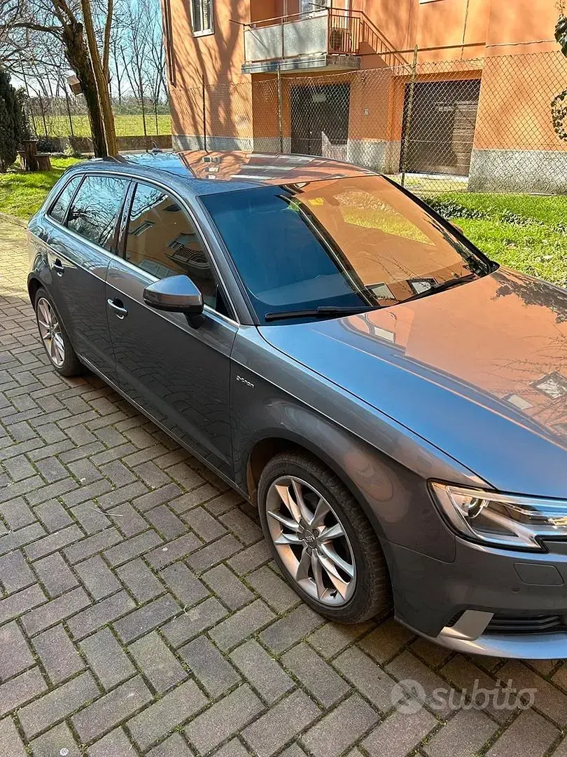 Usata Audi A3 110 CV (80 kW) 2017 Grigio