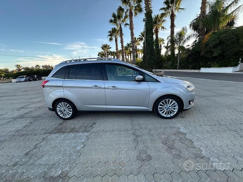 Usata Ford C-MAX Titanium 116 CV (85 kW) 2015 Argento Monovolume