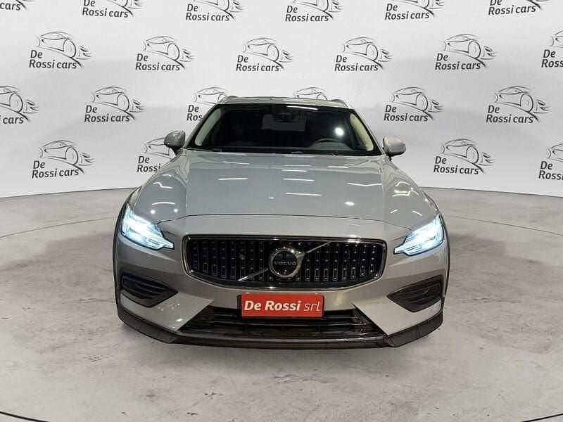 Usata Volvo V60 CC Plus 197 CV (144 kW) 2023 Grigio Station wagon
