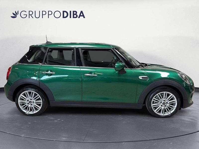 Usata Mini ONE 102 CV (75 kW) 2021 Verde Utilitaria