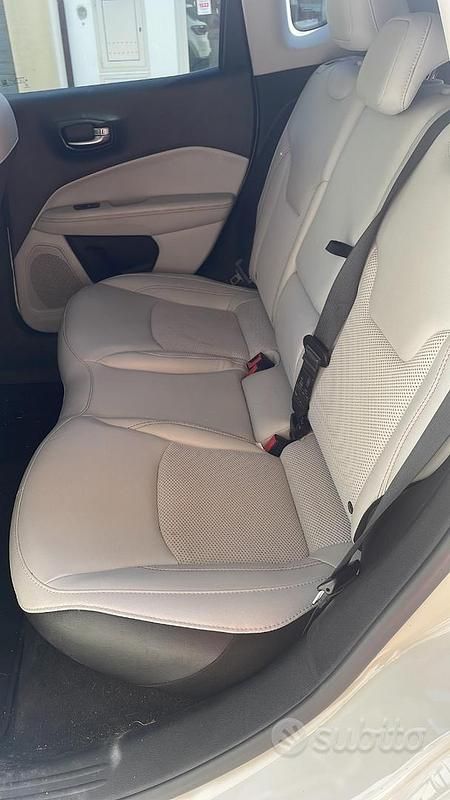 Usata Jeep Compass 120 CV (88 kW) 2019 Bianco SUV