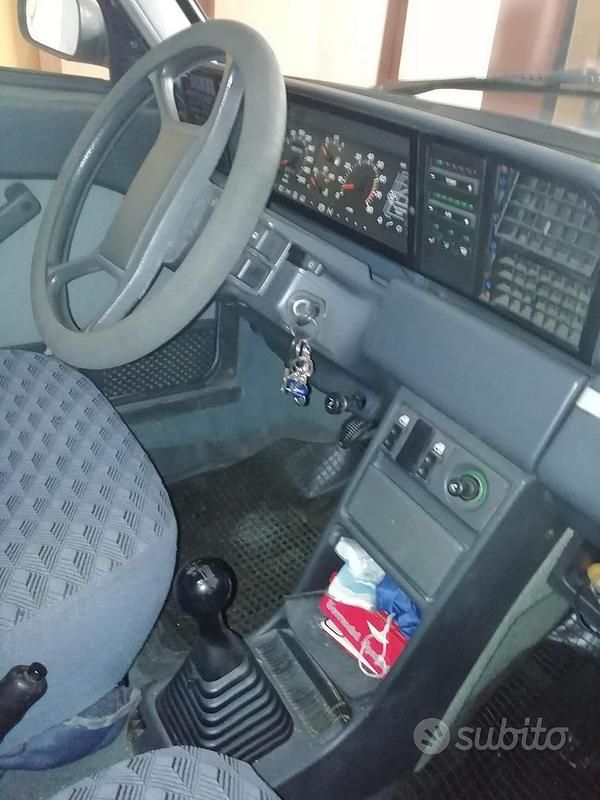 Usata Fiat Regata 65 CV (47 kW) 1986 Grigio Berlina