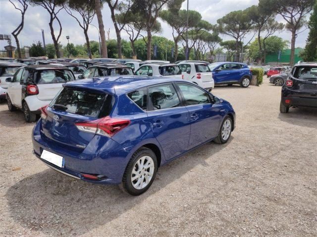 Blu/azzurro Usata 2018 Toyota Auris Hybrid Active Tre volumi | 12.000 € - Immagine 1/3