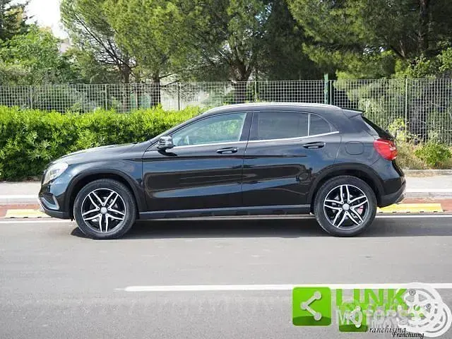 Usata Mercedes GLA200 Premium 136 CV (100 kW) 2016 Nero SUV