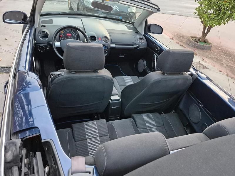 Usata VW New Beetle Cabriolet 149 CV (109 kW) 2009 Blu Cabrio