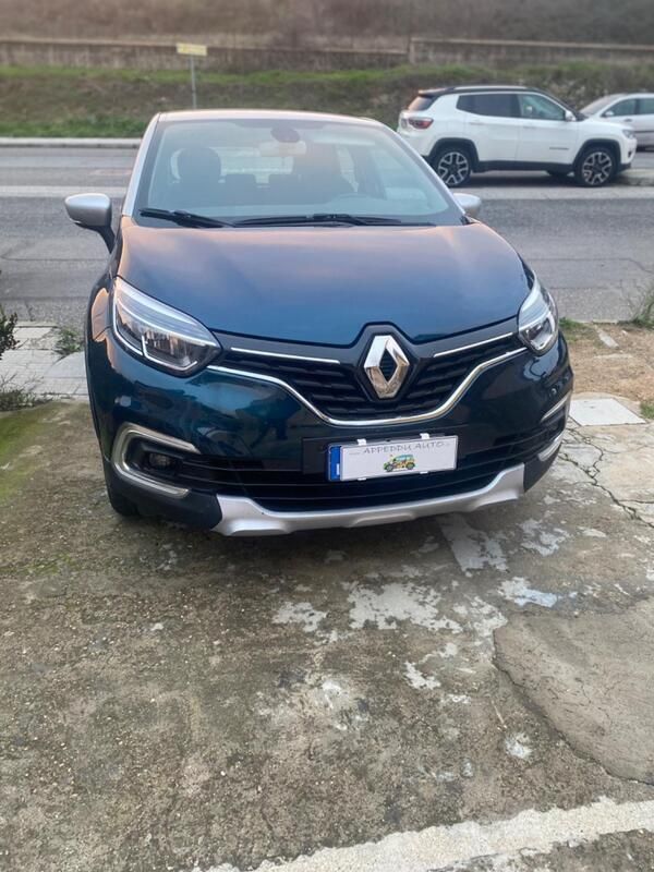 Usata Renault Captur 89 CV (65 kW) 2018 Blu SUV