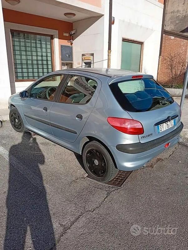 Usata Peugeot 206 2001 Grigio
