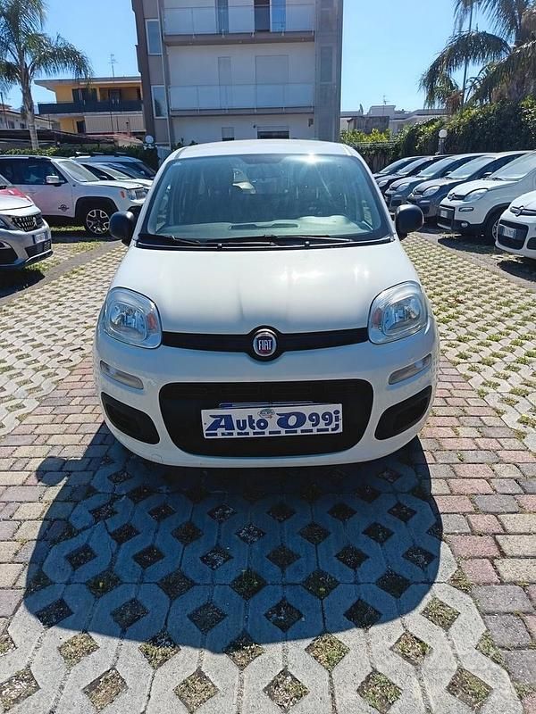 Usata Fiat Panda Lounge 69 CV (50 kW) 2019 Bianco Berlina