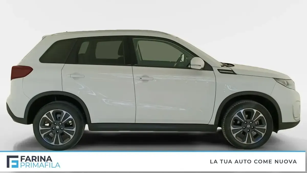 Usata Suzuki Vitara 129 CV (94 kW) 2022 Bianco SUV