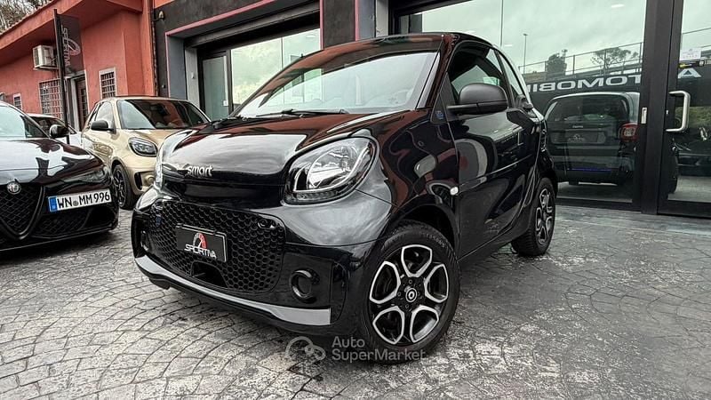 Usata Smart ForFour Electric Drive Prime 60 kW (82 CV) 2022 Nero Utilitaria