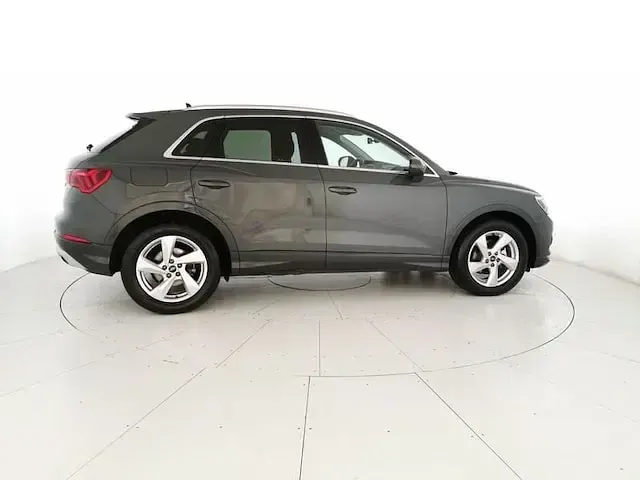 Usata Audi Q3 Advanced 150 CV (110 kW) 2025 Grigio SUV
