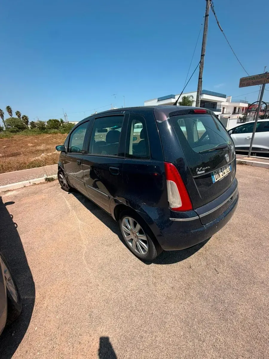 Usata Lancia Musa 69 CV (50 kW) 2008 Blu Monovolume
