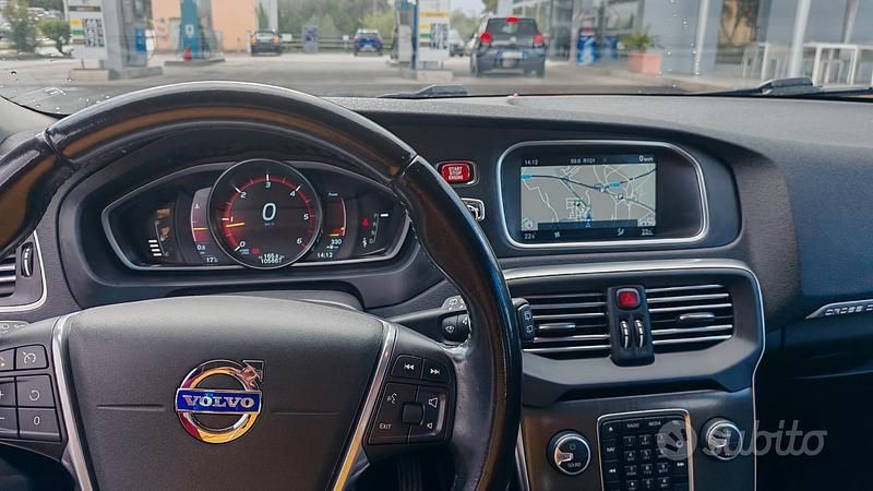 Usata Volvo V40 2014 Nero