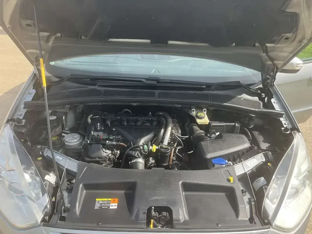 Usata Ford S-MAX Titanium 140 CV (102 kW) 2006 Grigio Monovolume
