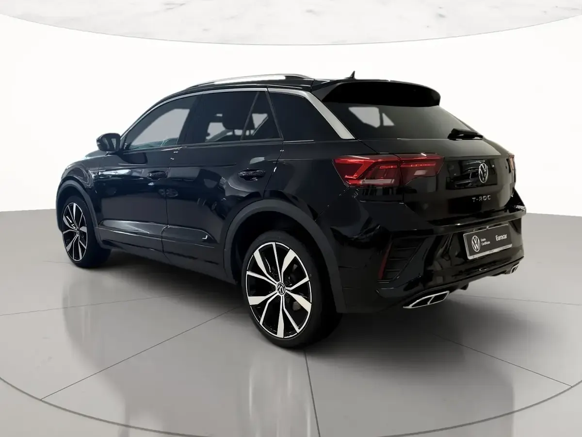 Usata VW T-Roc R-line 150 CV (110 kW) 2023 Deep black perlato SUV