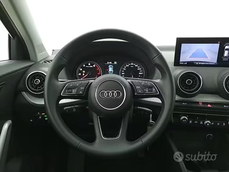 Usata Audi Q2 Business 110 CV (80 kW) 2021 Grigio SUV