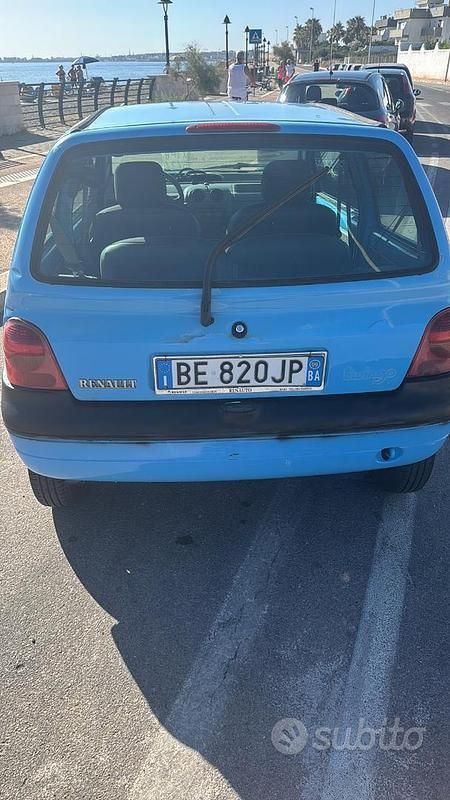 Usata Renault Twingo 58 CV (42 kW) 1999 Blu Utilitaria