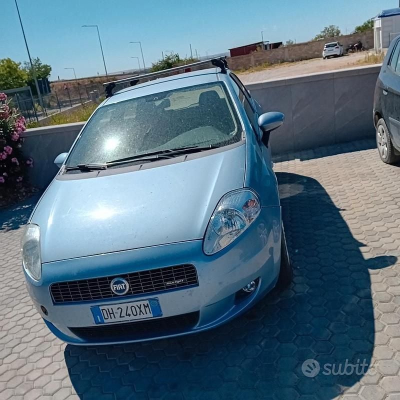 Usata Fiat Grande Punto 90 CV (66 kW) 2007 Blu Utilitaria
