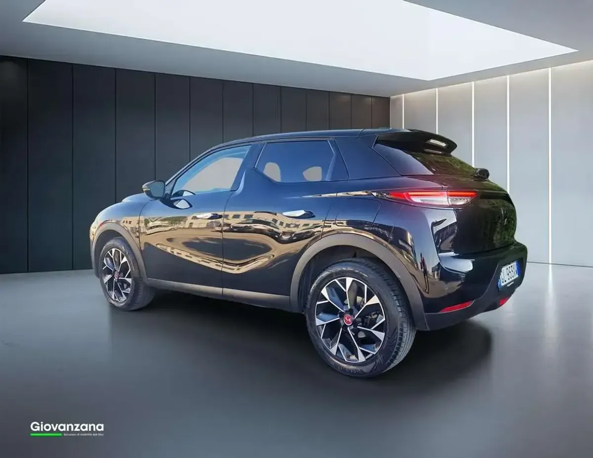 Käytetty DS Automobiles DS3 Performance 131 HP (96 kW) 2023 Musta Katumaasturi
