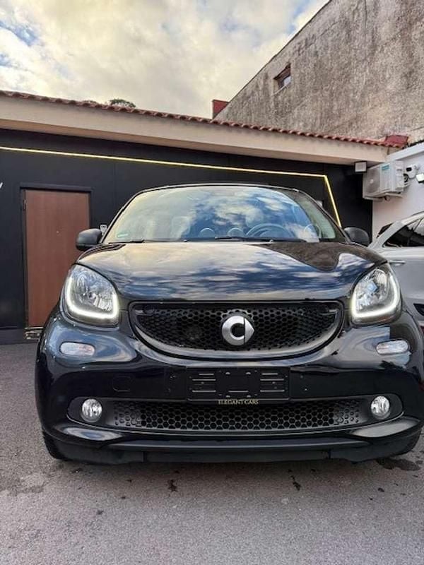 Nero Usata 2018 Smart ForFour Passion Utilitaria | 15.250 € (Buon prezzo) - Immagine 1/4