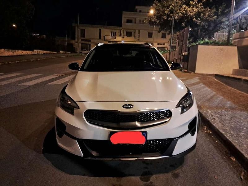 Usata Kia XCeed 136 CV (100 kW) 2020 Bianco SUV