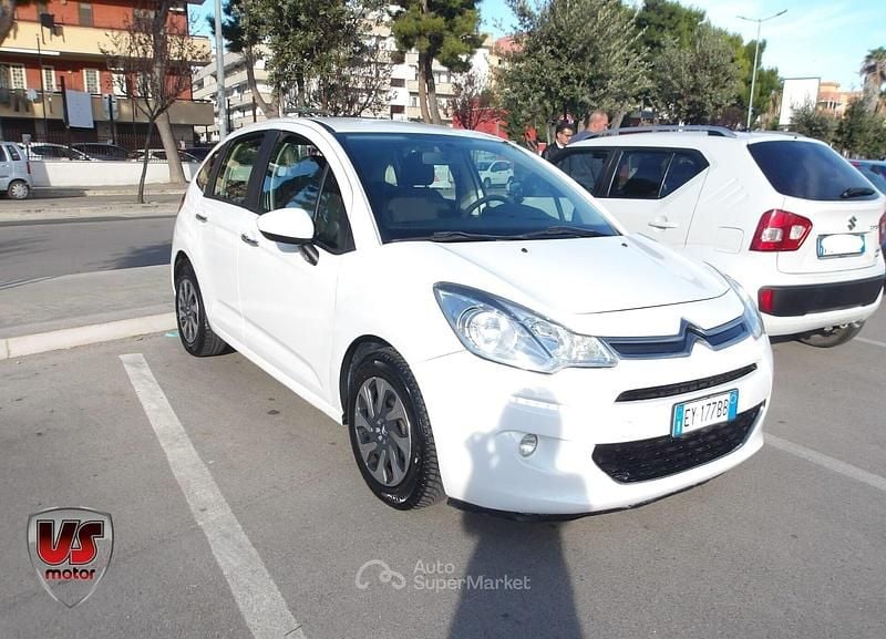 Begagnad Citroën C3 PureTech 82 HK (60 kW) 2015 Vit Halvkombi