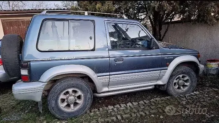 Usata Mitsubishi Pajero 1995 Bluazzurro SUV